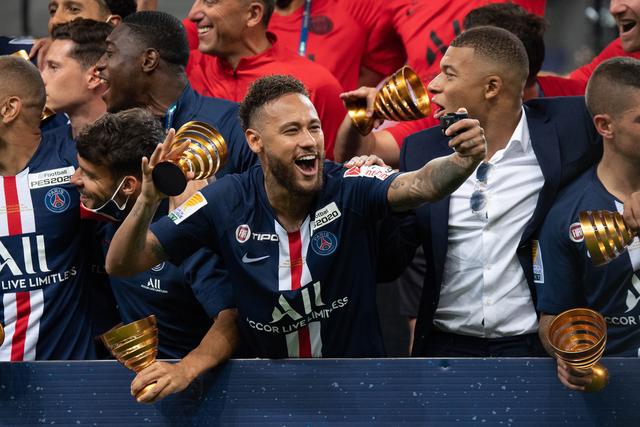 约基奇35+17+12掘金逆转猛龙 绿军大胜开拓者